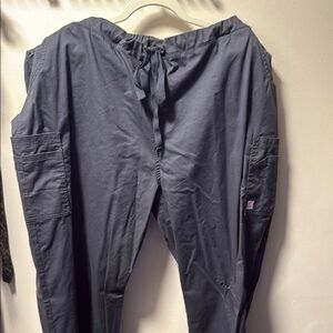 Uniform Advantage Gray Cargo Pants with Elastic Waistband